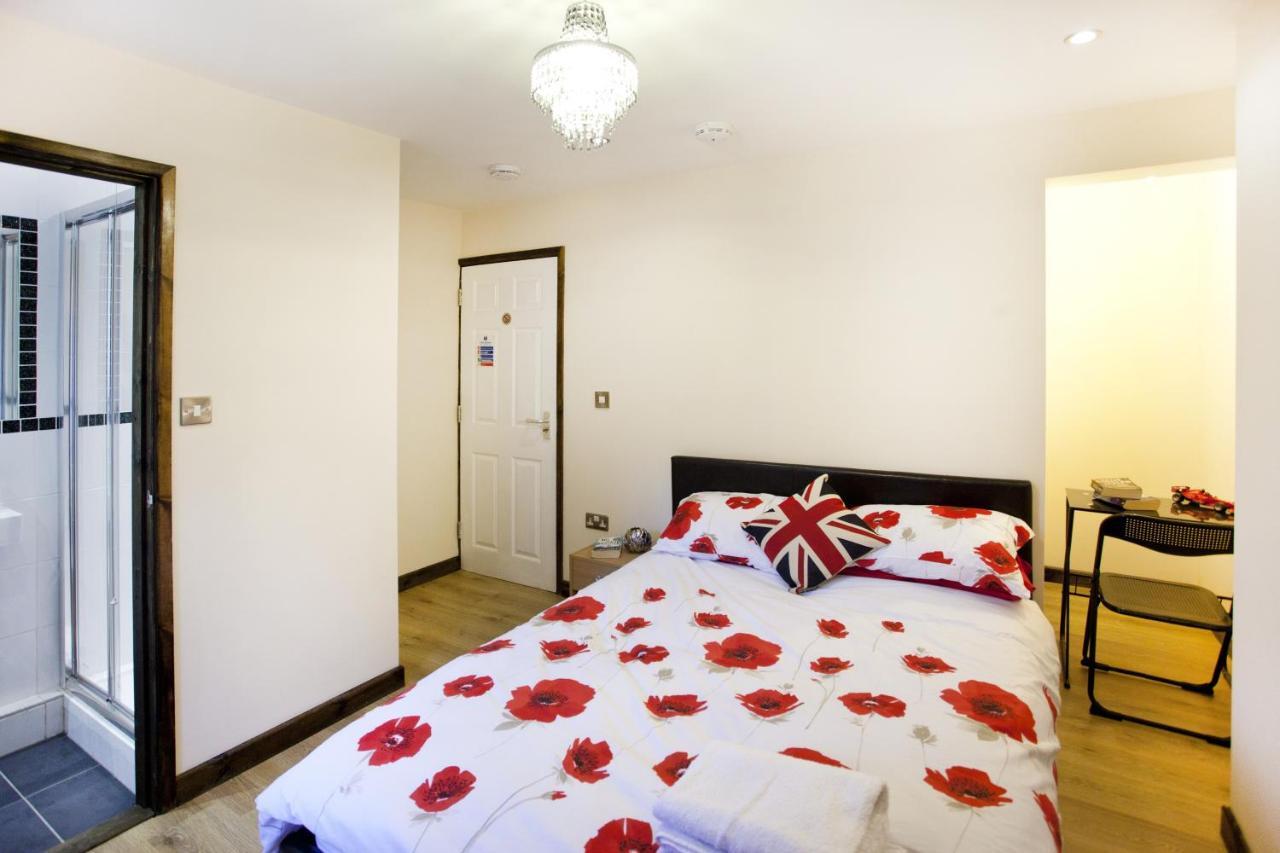 Emporium Apartments - Nottingham City Centre - Your Own Apartment With 3 Bathrooms And Full Kitchen Opposite Victoria Centre Shopping Centre - Cook As You Would At Home - Outdoor Parking For Cars Or Vans At Five Pounds A Day Ruang foto