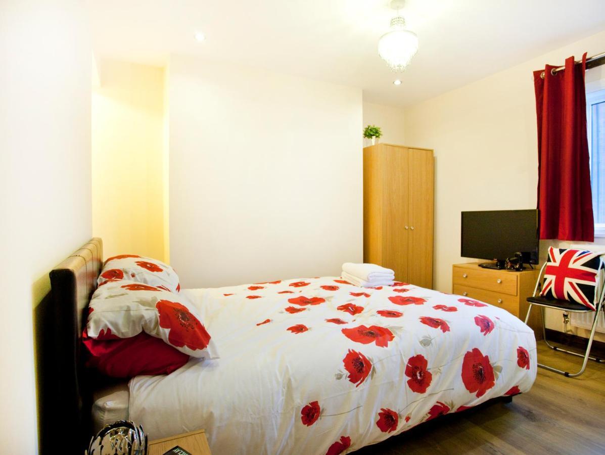 Emporium Apartments - Nottingham City Centre - Your Own Apartment With 3 Bathrooms And Full Kitchen Opposite Victoria Centre Shopping Centre - Cook As You Would At Home - Outdoor Parking For Cars Or Vans At Five Pounds A Day Bagian luar foto